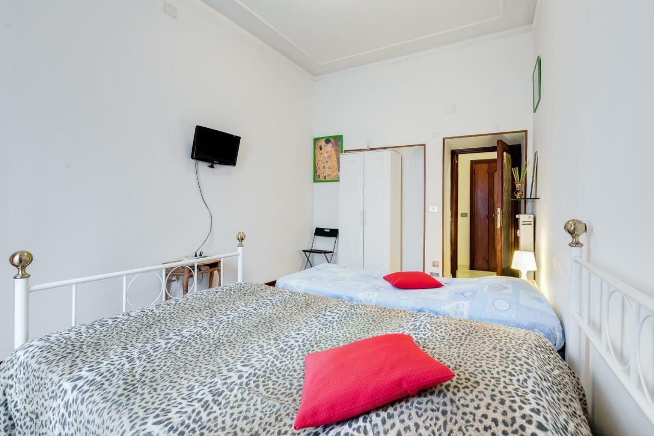 Casa Vacanza Home Sweet Home Di Fatha ローマ エクステリア 写真