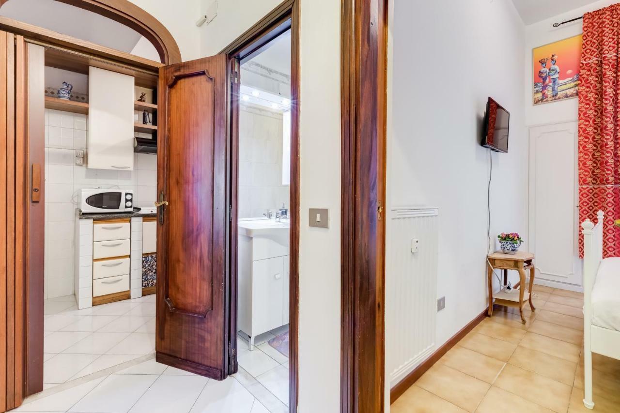 Casa Vacanza Home Sweet Home Di Fatha ローマ エクステリア 写真