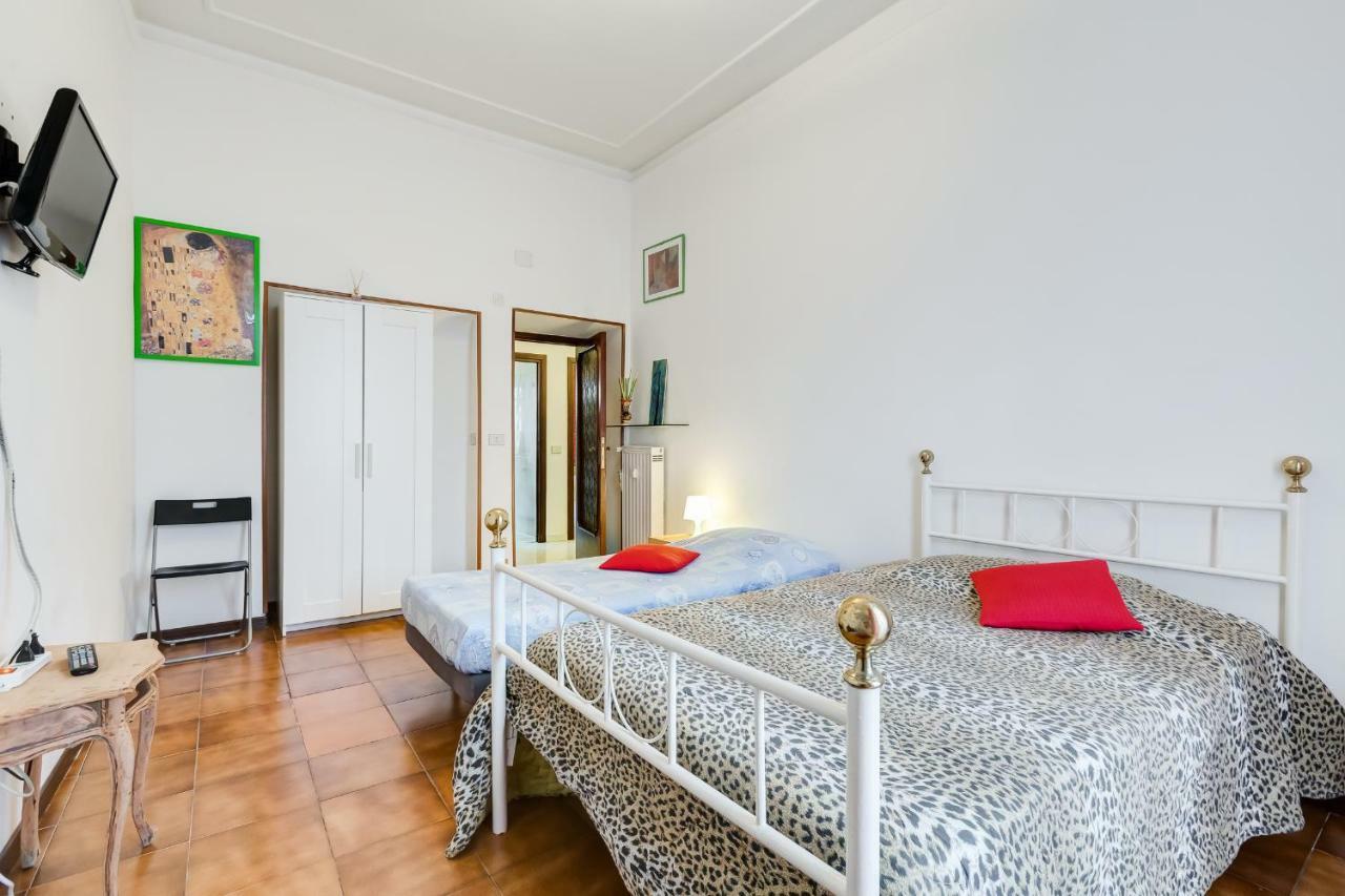 Casa Vacanza Home Sweet Home Di Fatha ローマ エクステリア 写真